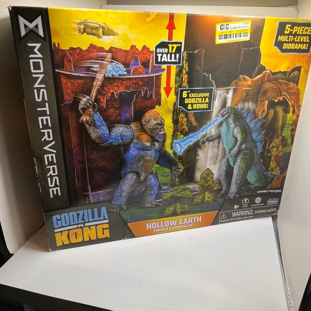 Playmates Godzilla vs. Kong Hollow Earth Figures & Diorama Set NEW 6" Multi NEW